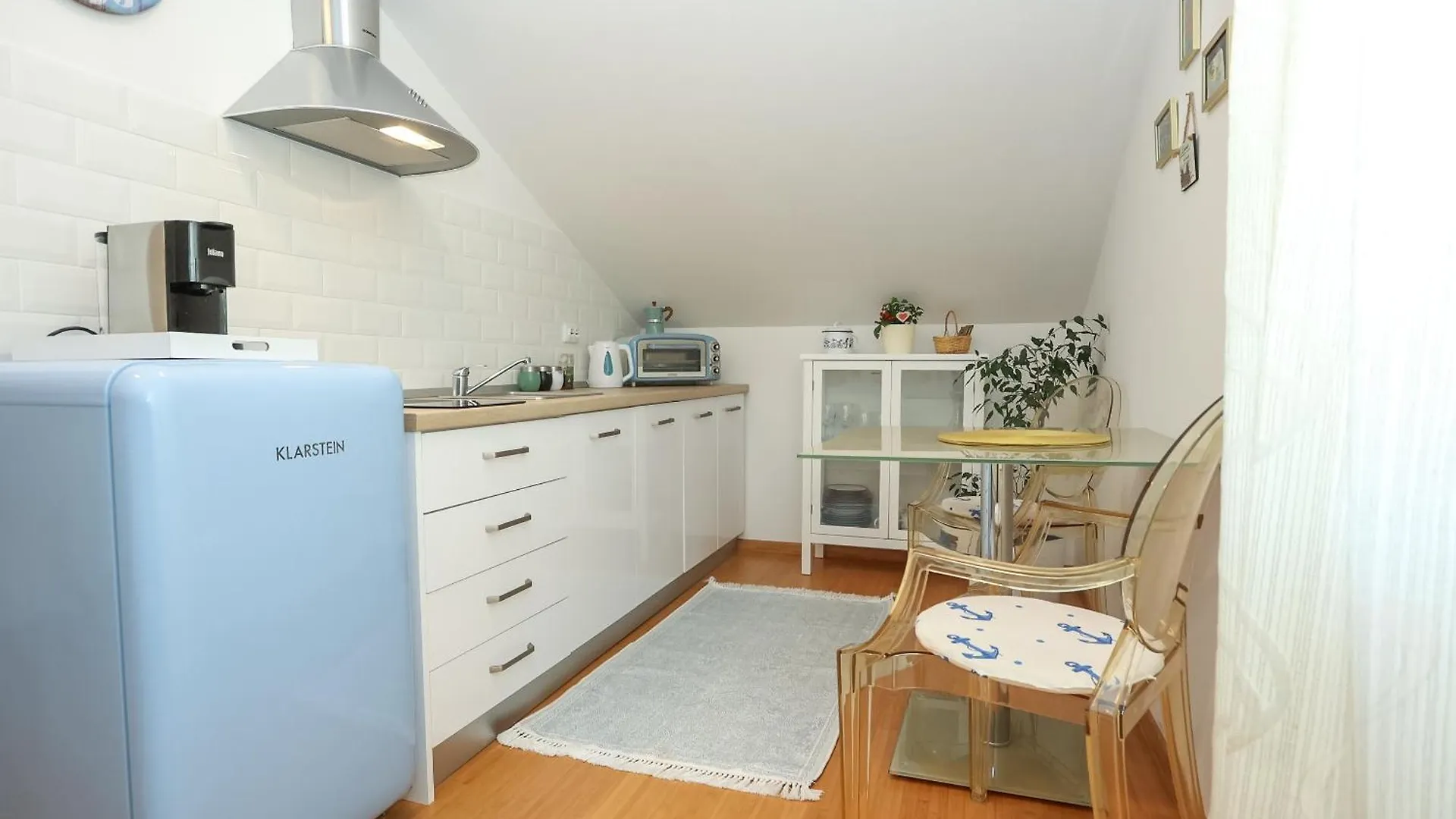 Z&A Studio Apartment With Parking Bozava
